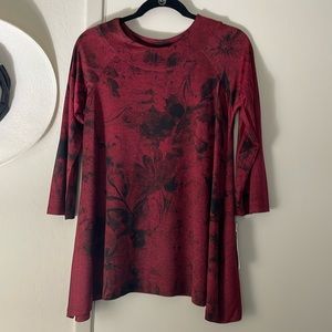 Jess & Jane (NWT) flowy top